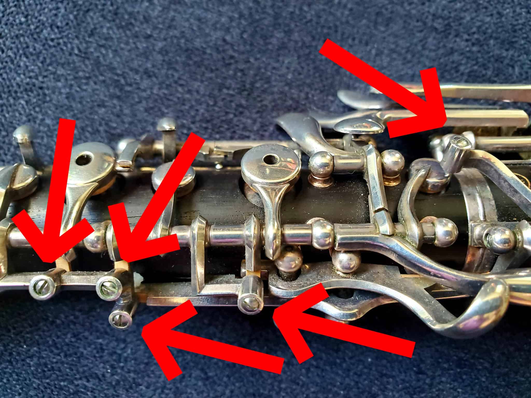 Should I tighten the screws on my woodwind instrument? Bret Pimentel, woodwinds