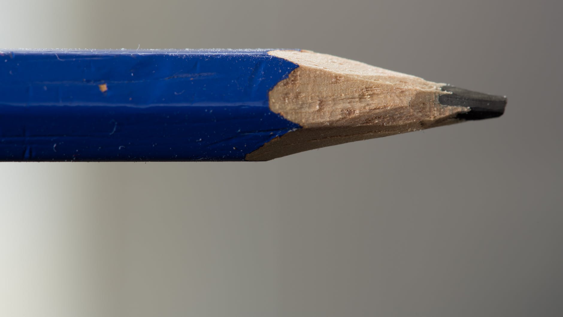 pencil lead in shallow poto